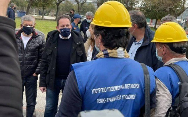 Στ. Πέτσας από τις σεισμόπληκτες περιοχές: Άμεση λύση στη στέγαση των κατοίκων