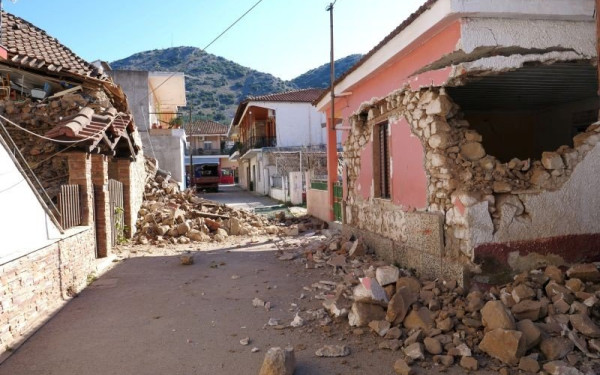 Σεισμός στη Θεσσαλία: Αυτοψίες σε 294 κτίρια και 35 σχολικές μονάδες
