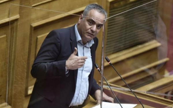 Σκουρλέτης: «Σταλινική» η άποψη Κασσελάκη 