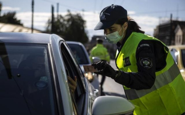 Η Ελληνική Αστυνομία μαζί με τη Γυναίκα