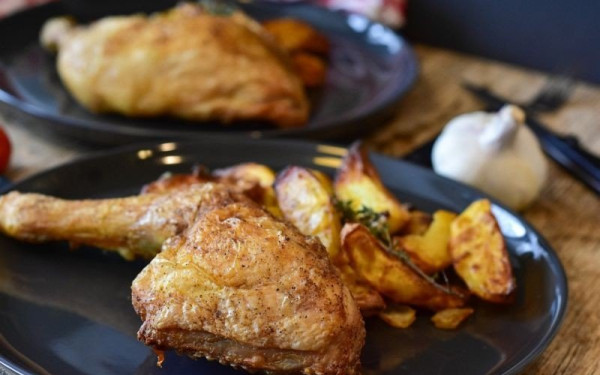 Θεσσαλία: Στα κοτόπουλα το ρίχνουν οι Λαρισαίοι λόγω της πανώλης