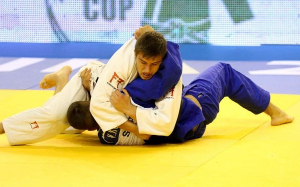 Στο πλευρό της Ιουλιέτας Μπουκουβάλα η ομοσπονδία τζούντο
