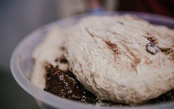 Στα ύψη η τιμή του χαλβά φέτος - Αυξήθηκε έως και κατά 46,2% (βίντεο)