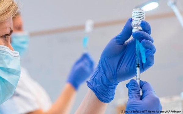 Ξεκινούν τη Δευτέρα οι εμβολιασμοί με Johnson & Johnson - Ποιες ηλικιακές ομάδες κλείνουν ραντεβού