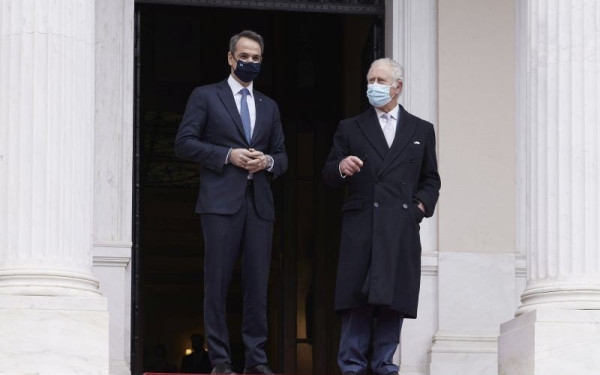 Επενδύσεις και προοπτική της ελληνικής οικονομίας στο επίκεντρο της επίσκεψης Μητσοτάκη στο Λονδίνο