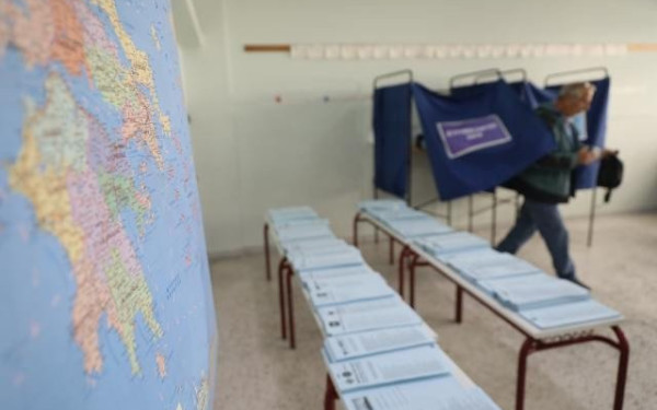 Δημοσκόπηση Marc: Προβάδισμα 8 μονάδων για τη ΝΔ από τον ΣΥΡΙΖΑ