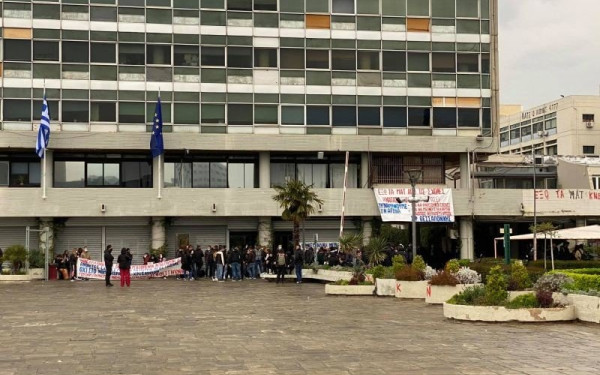 Φοιτητές Θεσσαλονίκης: Μαθήματα και στη... ΔΕΘ για προστασία από τον κορονοϊό