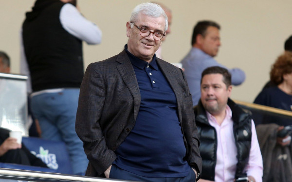 Από θαύμα σώθηκε ο Δημήτρης Μελισσανίδης: Πήρε φωτιά το ιδιωτικό του αεροπλάνο και έκανε αναγκαστική προσγείωση στο Β. Ιράκ