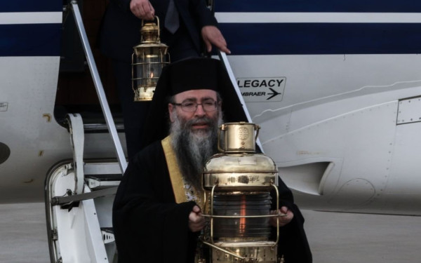 «Άγιο Φως»: Στα Ιεροσόλυμα βρίσκεται η ελληνική αποστολή