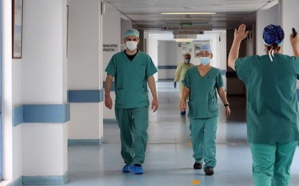 8.000 προσλήψεις νοσηλευτών στα νοσοκομεία - Άνοιξε η πλατφόρμα για το επικουρικό προσωπικό στην Αττική