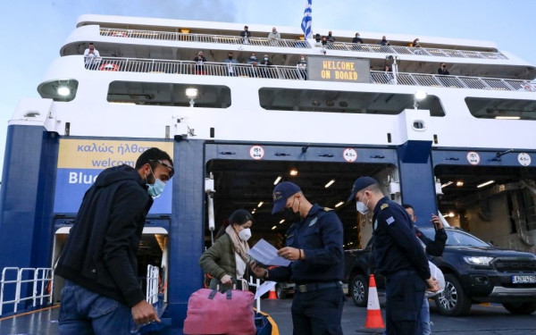 Μειωμένες τιμές σε αεροπορικά και ακτοπλοϊκά εισιτήρια για τους προσληφθέντες αναπληρωτές εκπαιδευτικούς