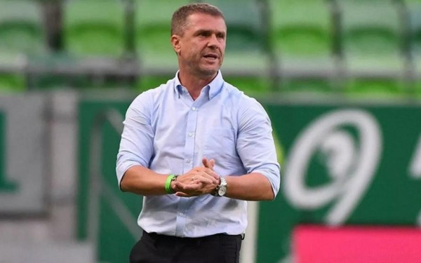 Ο Σεργκέι Ρεμπρόφ ετοιμάζεται να πάρει το όπλο του