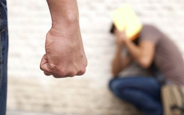 Κατερίνη: Καθηγητής γυμνασίου και μητέρα μαθητή.... αλληλομηνύθηκαν 