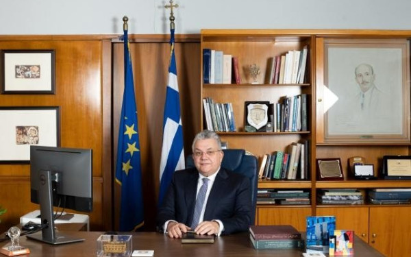 Η μετάθεση των εκλογών στο ΑΠΘ, η τύχη του πρύτανη και η απόσυρση της απευθείας ανάθεσης στην TV100.  Γράφει ο Σαλονικιός