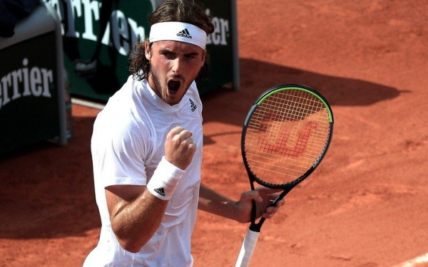 Τένις: Ανέβηκε στην 4η θέση ο Τσιτσιπάς