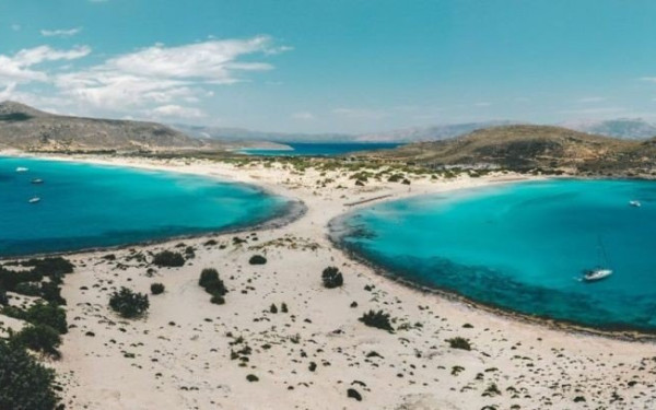 Η Ελαφόνησος κλέβει τις εντυπώσεις
