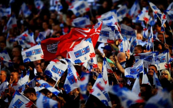 EURO 2020: Φίλαθλοι στα γήπεδα και των 12 πόλεων