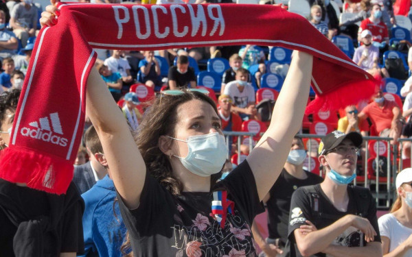 Κλείνουν λόγω κορονοϊού οι fan zones στη Μόσχα