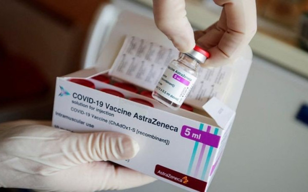 Εμβόλιο AstraZeneca: Ποιοι πρέπει να αντικαταστήσουν τη δεύτερη δόση - Τι συμβουλεύουν οι επιστήμονες