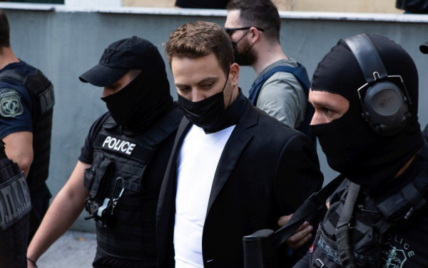 ΄Εγκλημα στα Γλυκά Νερά:  Αναπάντητα ερωτήματα και κενά στις καταθέσεις του πιλότου