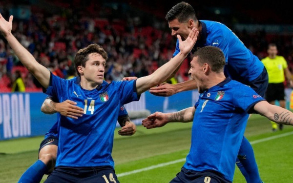 Η UEFA ανακοίνωσε την ιδανική εντεκάδα του EURO