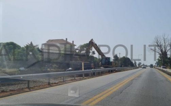 Χαλκιδική: Συνεχίζονται οι εργασίες στο "πολύπαθο χιλιόμετρο" 