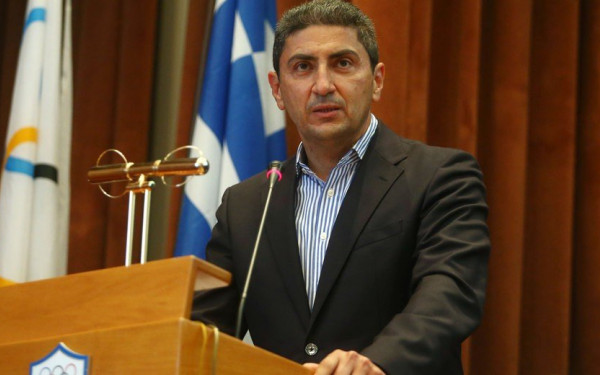 Αυγενάκης: «Έχω προτείνει Αθήνα, Θεσσαλονίκη και Ηράκλειο για το Μουντιάλ»