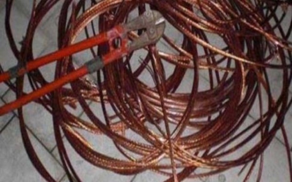 «Μαφία χαλκού»: Έρχονται πιο αυστηρές ποινές για να χτυπηθούν τα κυκλώματα 