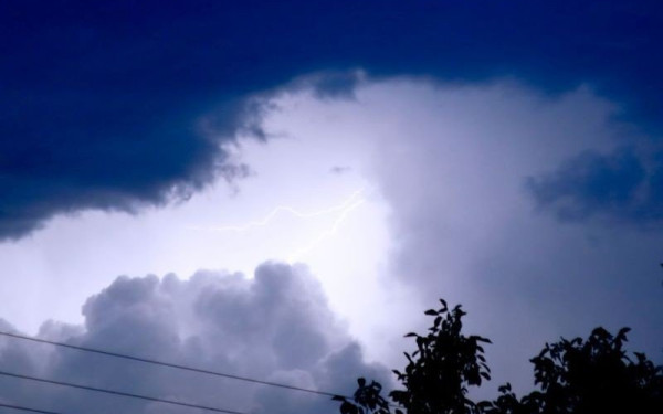 Κακοκαιρία: Mέτωπο καταιγίδων 900 χλμ. πλησιάζει τη χώρα - Πότε θα πληγεί η Θεσσαλονίκη - Δείτε Live την πορεία της «EVA» (βίντεο)