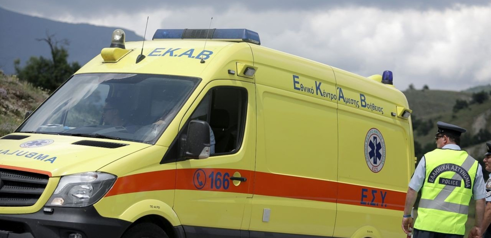 Συναγερμός στην Εγνατία Οδό - Τροχαίο με 3 τραυματίες στο ύψος του Σοχού