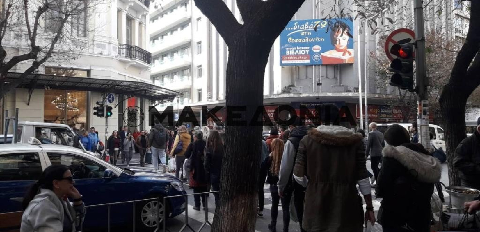 Ουρές και συνωστισμός στο κέντρο της Θεσσαλονίκης για την Black Friday (Φωτ.)