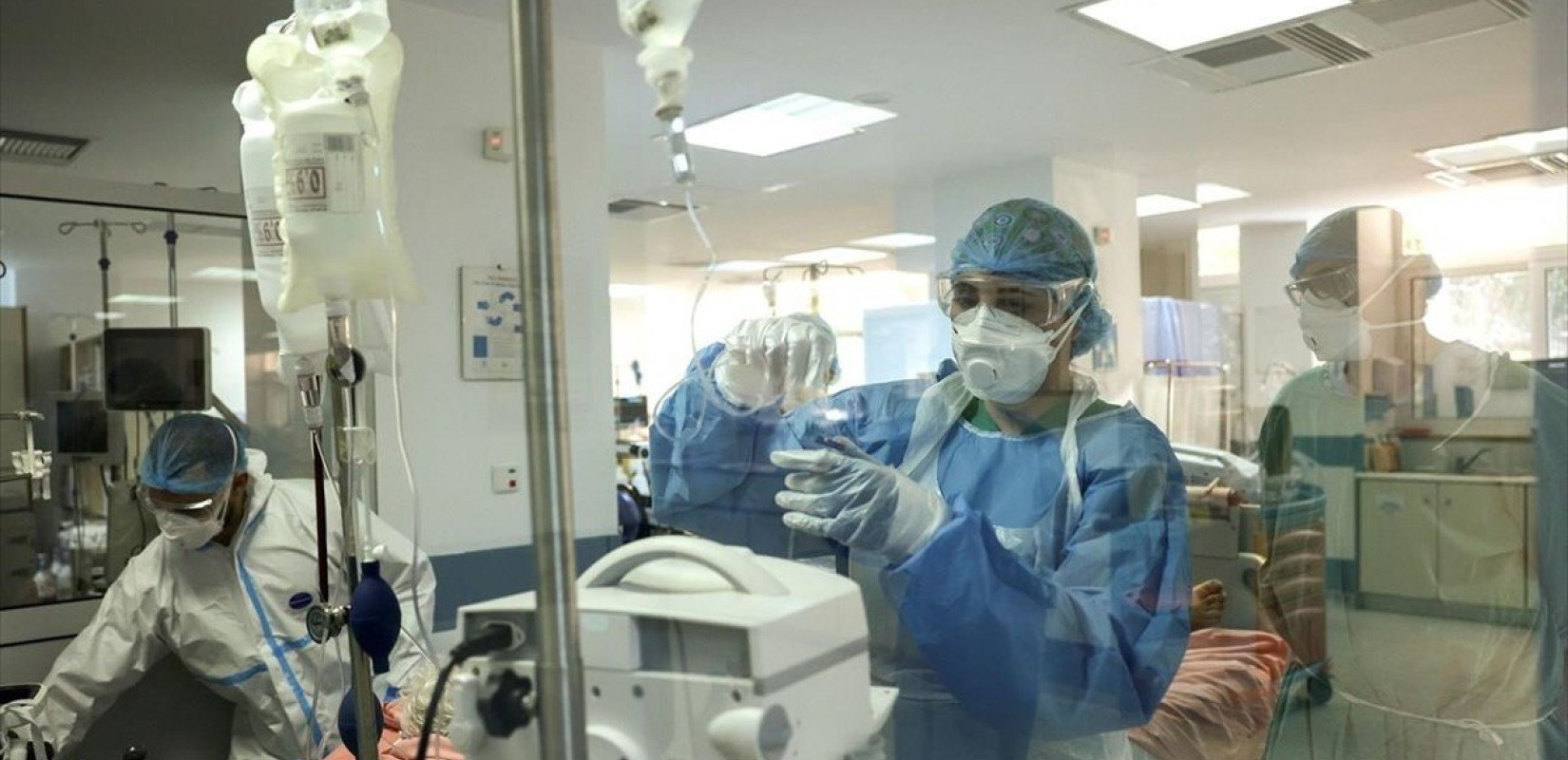 Κορονοϊός: 73 θάνατοι και 69 διασωληνωμένοι  - 8 θάνατοι από γρίπη