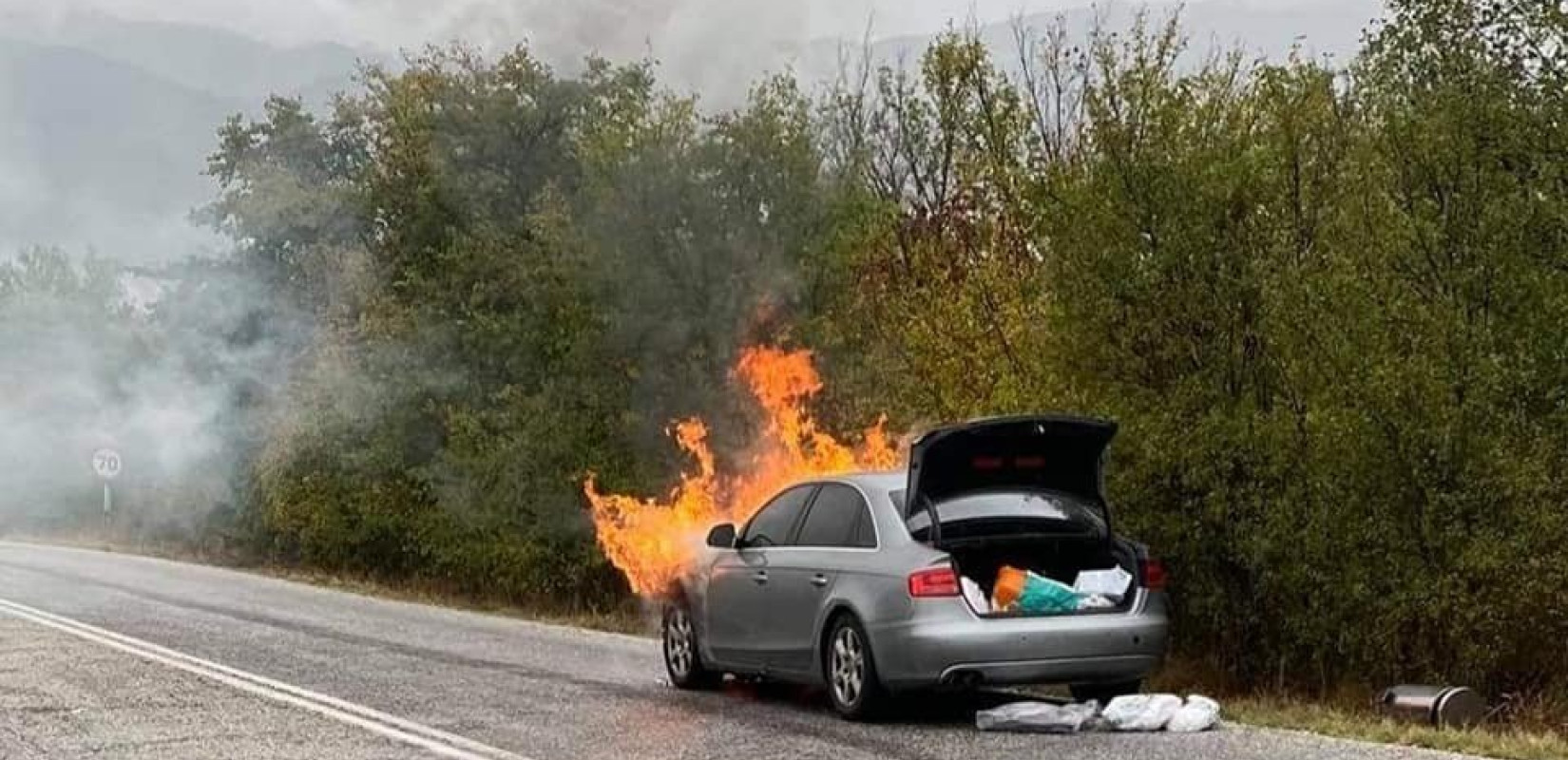 Στις φλόγες εν κινήσει το αυτοκίνητο του Π. Ψωμιάδη - "Δεν είχα ούτε φρένα" λέει ο ίδιος