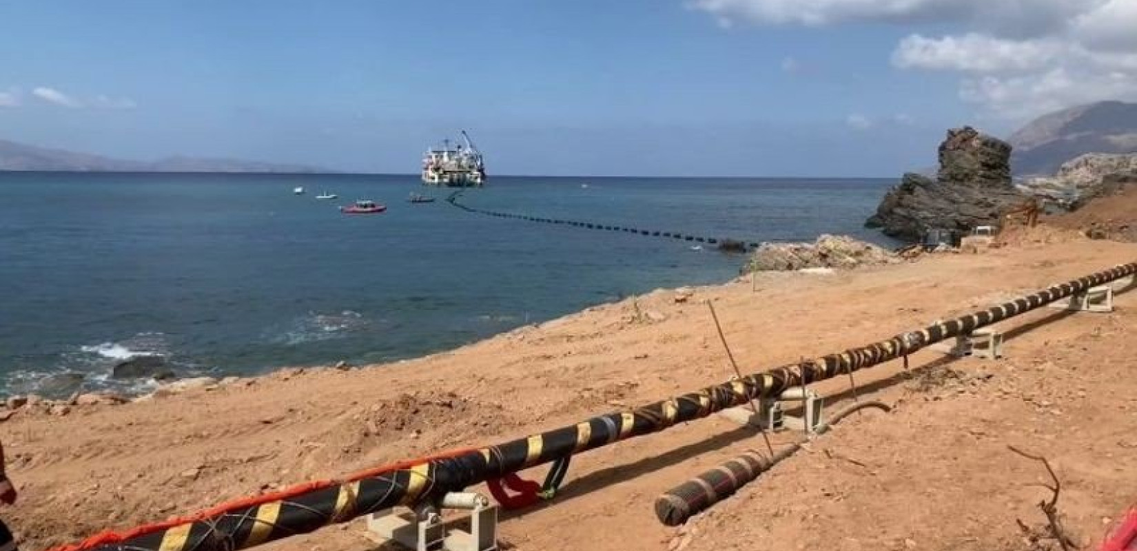 Συμφωνία με την EBRD για τη χρηματοδότηση των πρώτων μελετών της ηλεκτρικής διασύνδεσης Αιγύπτου–Ελλάδας