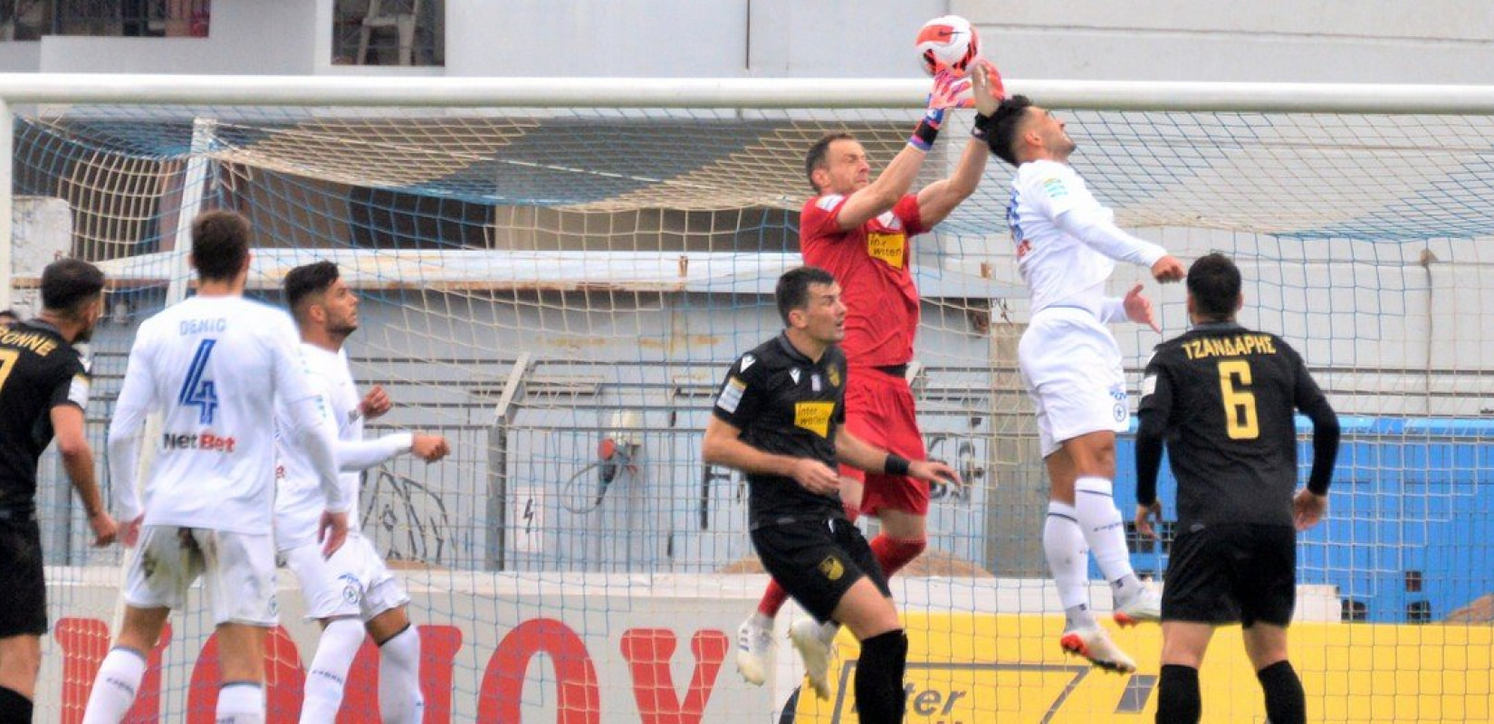 Super League: Σκορ και θέαμα στη Λαμία (βίντεο)