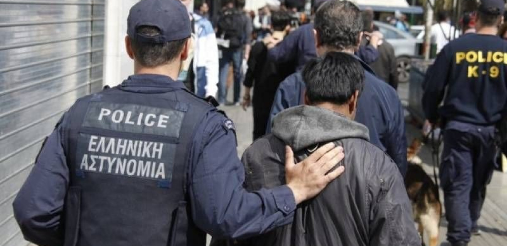 «Ξηλώθηκε» κύκλωμα διακινητών ανθρώπων - Νοίκιαζαν ακριβά αυτοκίνητα και μετέφεραν μετανάστες και πρόσφυγες από τον Έβρο