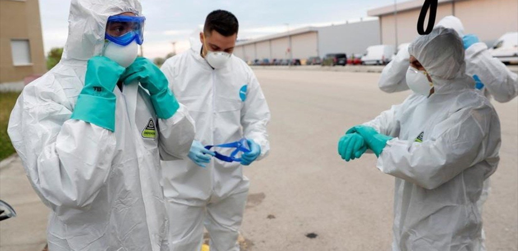 Ισπανικές περιφέρειες επανεισάγουν τη χρήση της μάσκας στα ιατρικά κέντρα