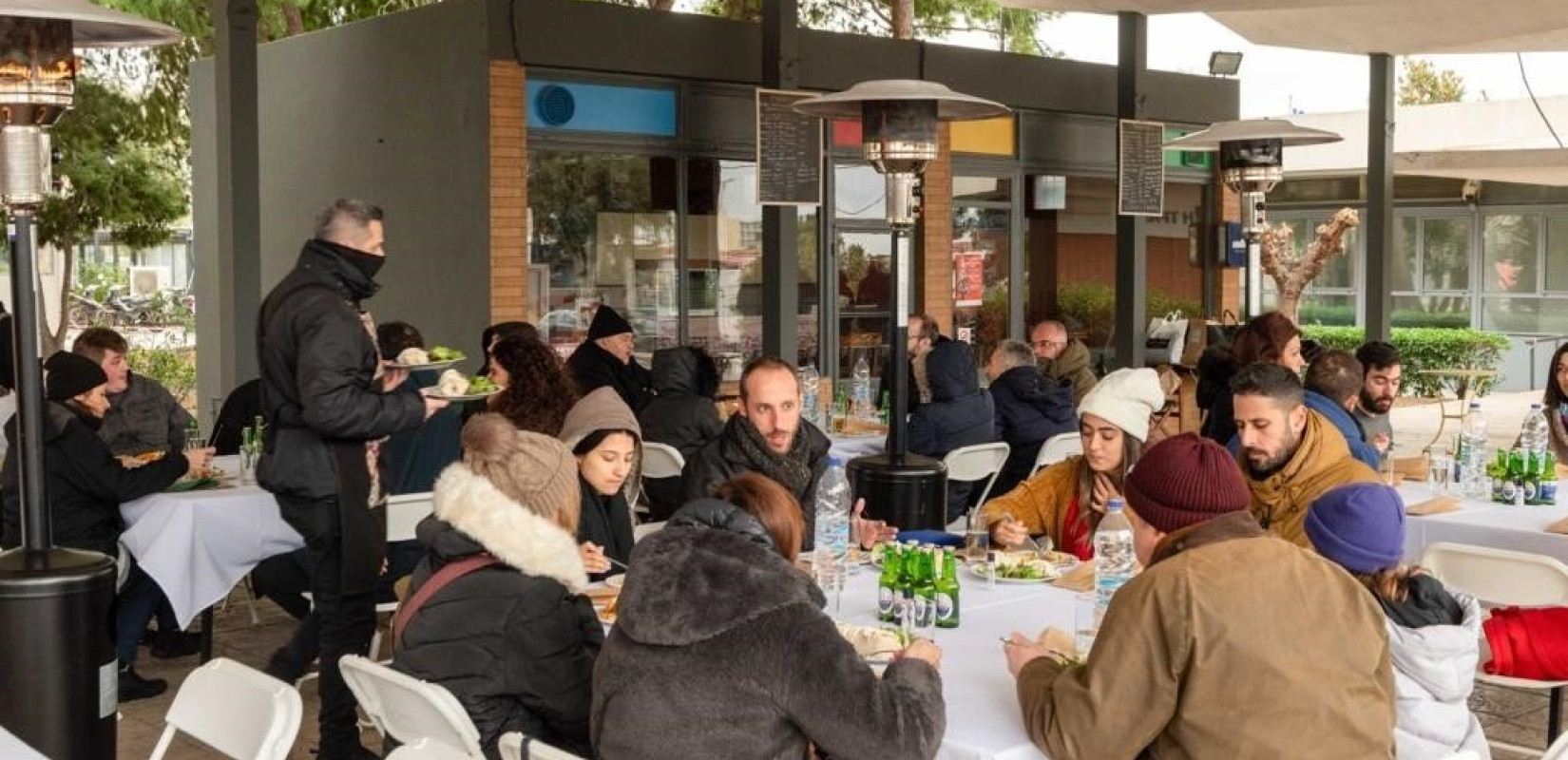 Γεύματα κοινωνικής ενσωμάτωσης από τον ΟΚΑΑ και την Food On