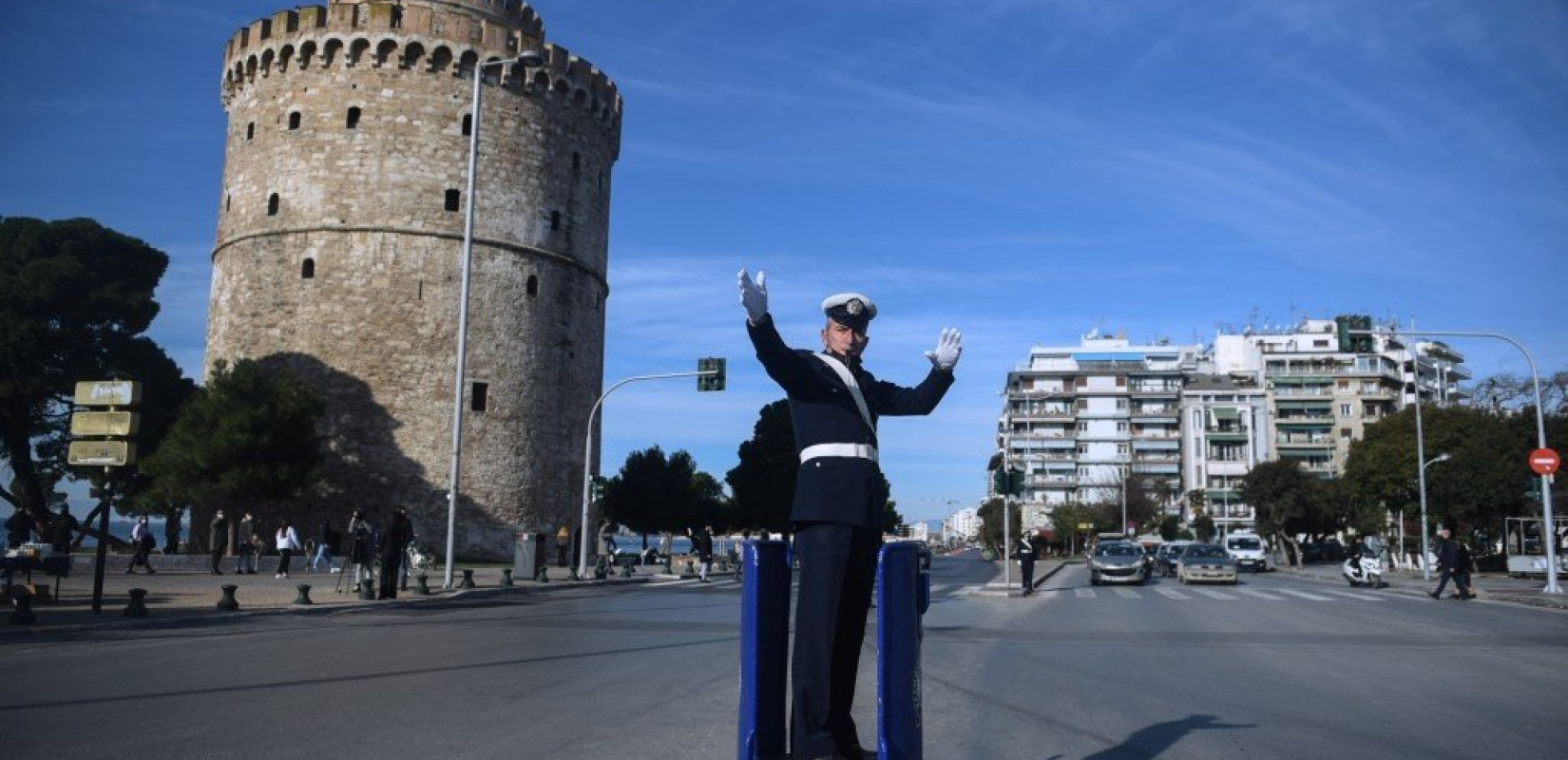 Θεσσαλονίκη: Αναβιώνει αύριο η παράδοση του τροχονόμου στο βαρέλι στον Λευκό Πύργο