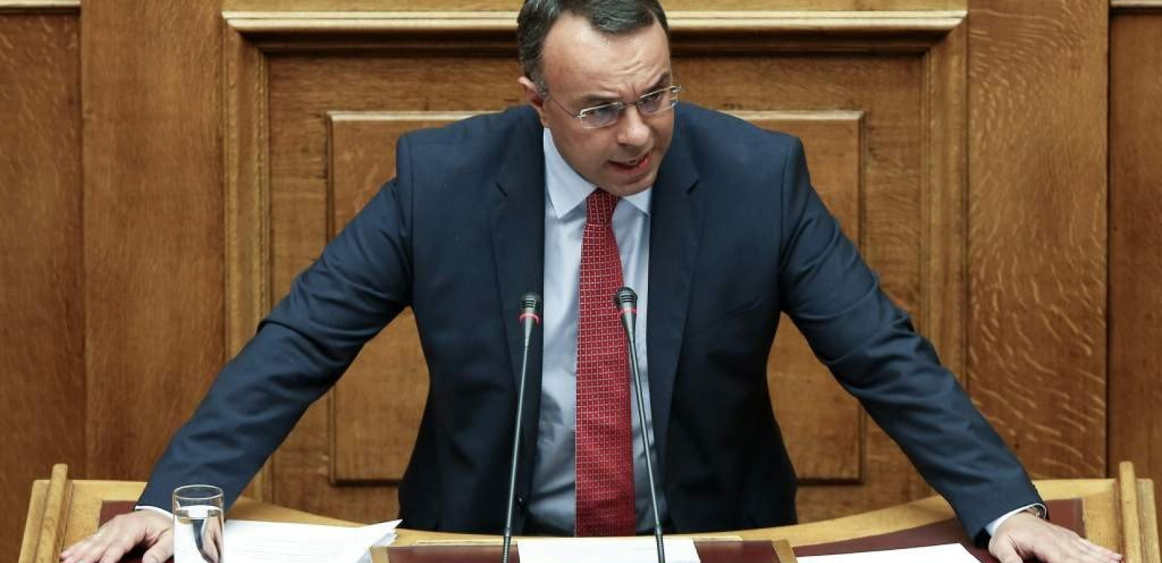 Έχουμε ήδη ένα άτυπο τέταρτο μνημόνιο, λέει ο Σταϊκούρας