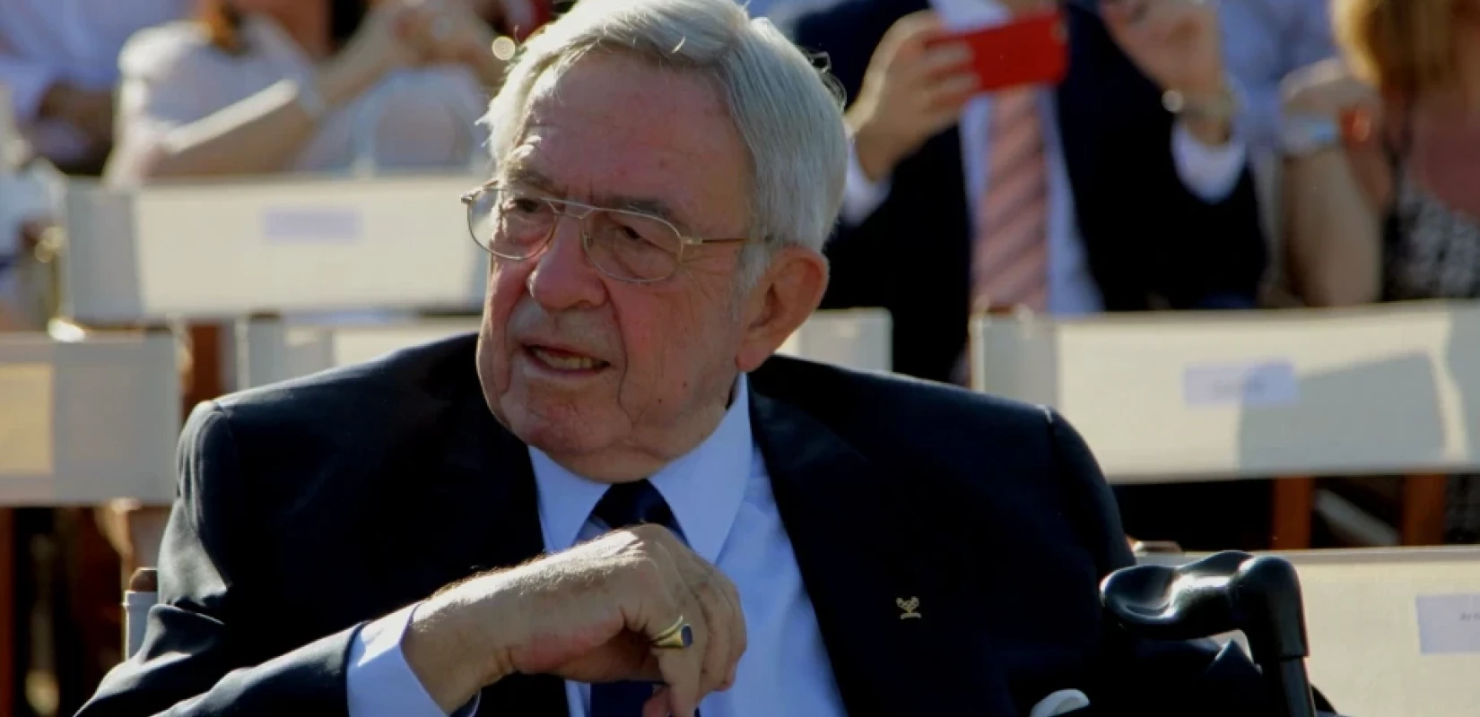 Στο Τατόι θα ταφεί ο Κωνσταντίνος - Σύσκεψη στο Μαξίμου και σενάριο ακόμα και για ταφή με τιμές αρχηγού κράτους!