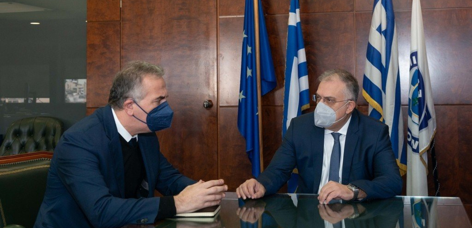Mε τον Τ.Θεοδωρικάκο συναντήθηκε ο Στ.Καλαφάτης - «Δεν κάνουμε εκπτώσεις στο θέμα της βίας στα πανεπιστήμια»
