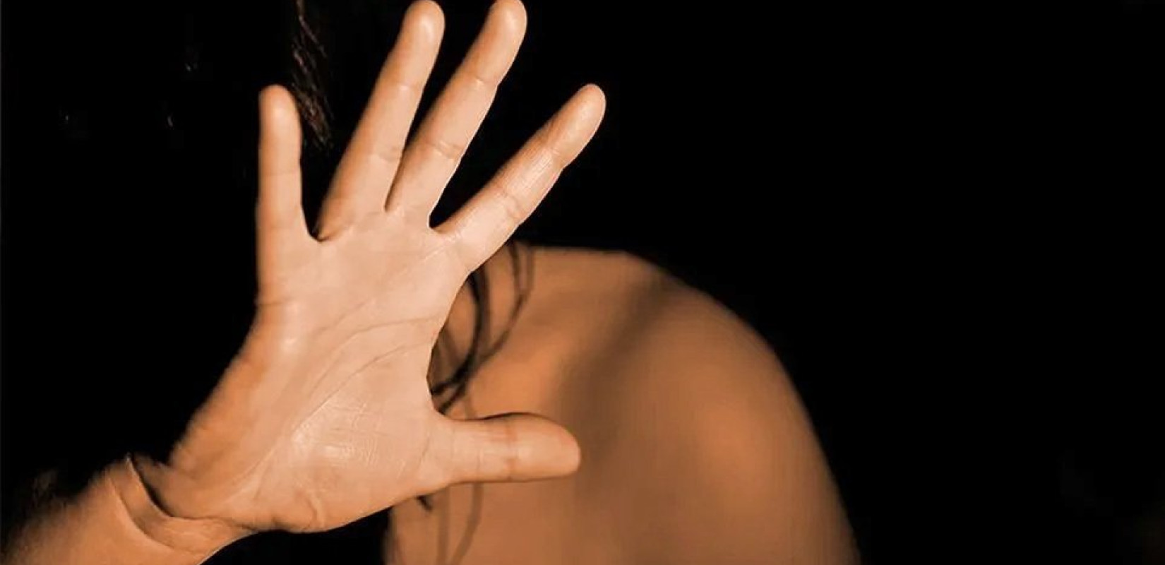 Θεσσαλονίκη: Ξυλοκόπησε την σύντροφό του, επειδή βγήκε για ποτό με τις φίλες της και... ζήλεψε