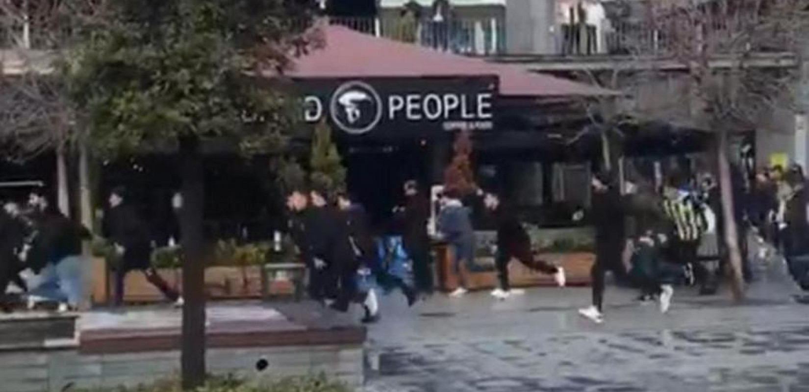 Μπάσκετ: Διακοπή και εκκένωση στον ημιτελικό Φενέρμπαχτσε - Γαλατάσαραϊ (βίντεο)