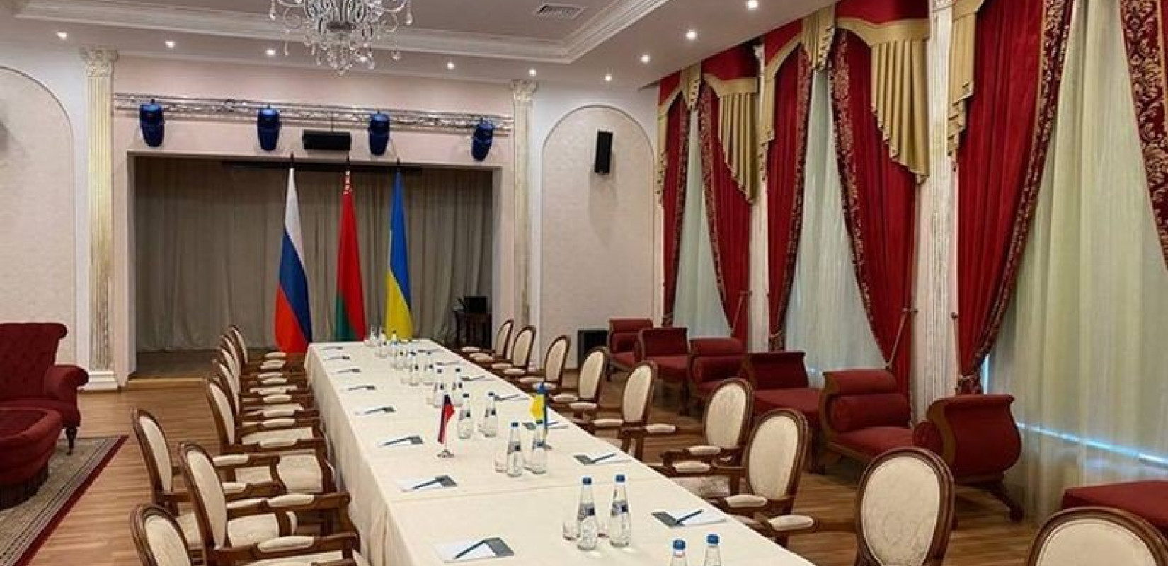 Χ. Φιντάν: Προσκαλεί Ουκρανία και Ρωσία σε συνάντηση «το συντομότερο δυνατό»