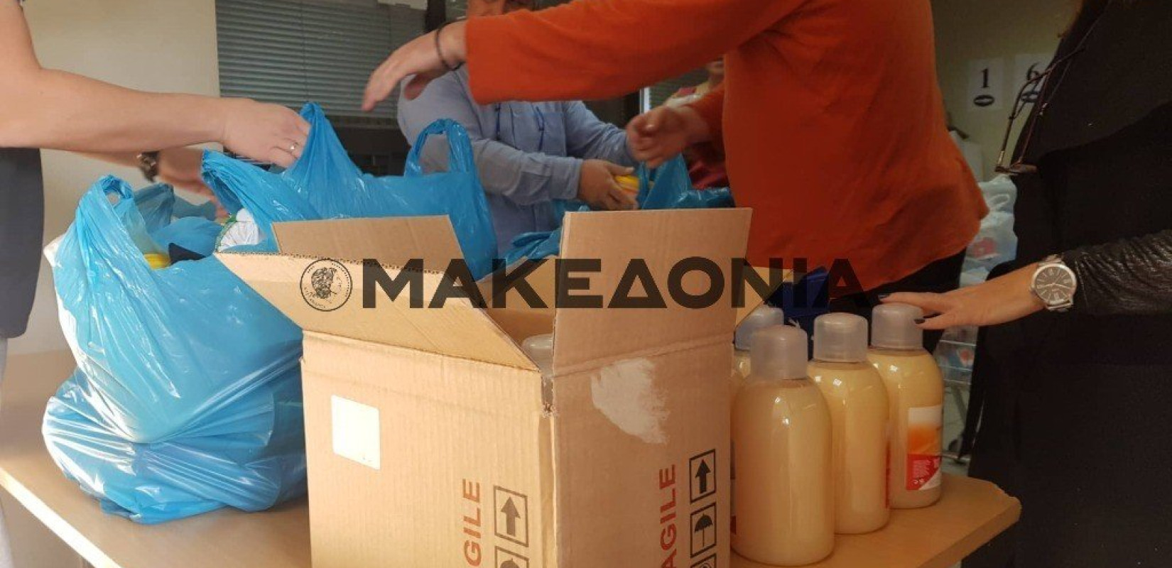 Είδη πρώτης ανάγκης για τους σεισμοπαθείς της Ελασσόνας συγκεντρώνει και ο δήμος Σερβίων