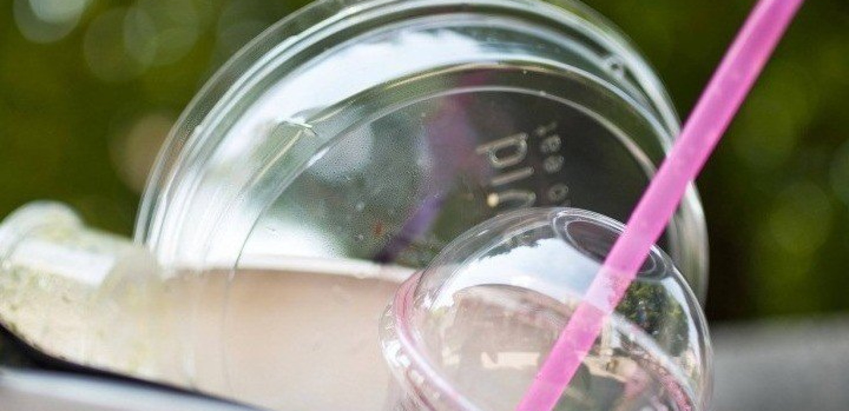 Τα πλαστικά μιας χρήσης θα εξαφανιστούν από την αγορά