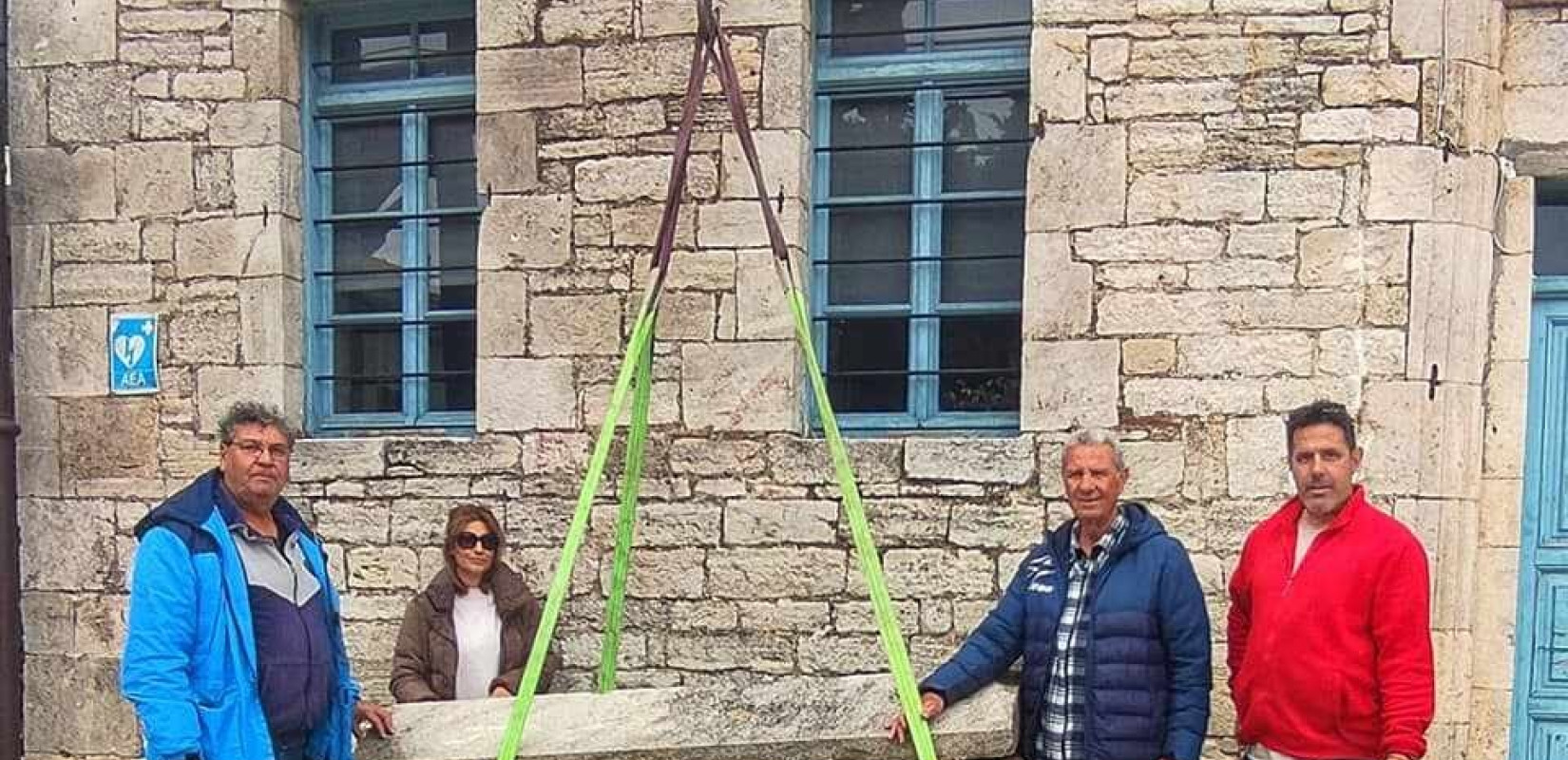 Άθυτος: Στην πλατεία του χωριού σπάνια σαρκοφάγος