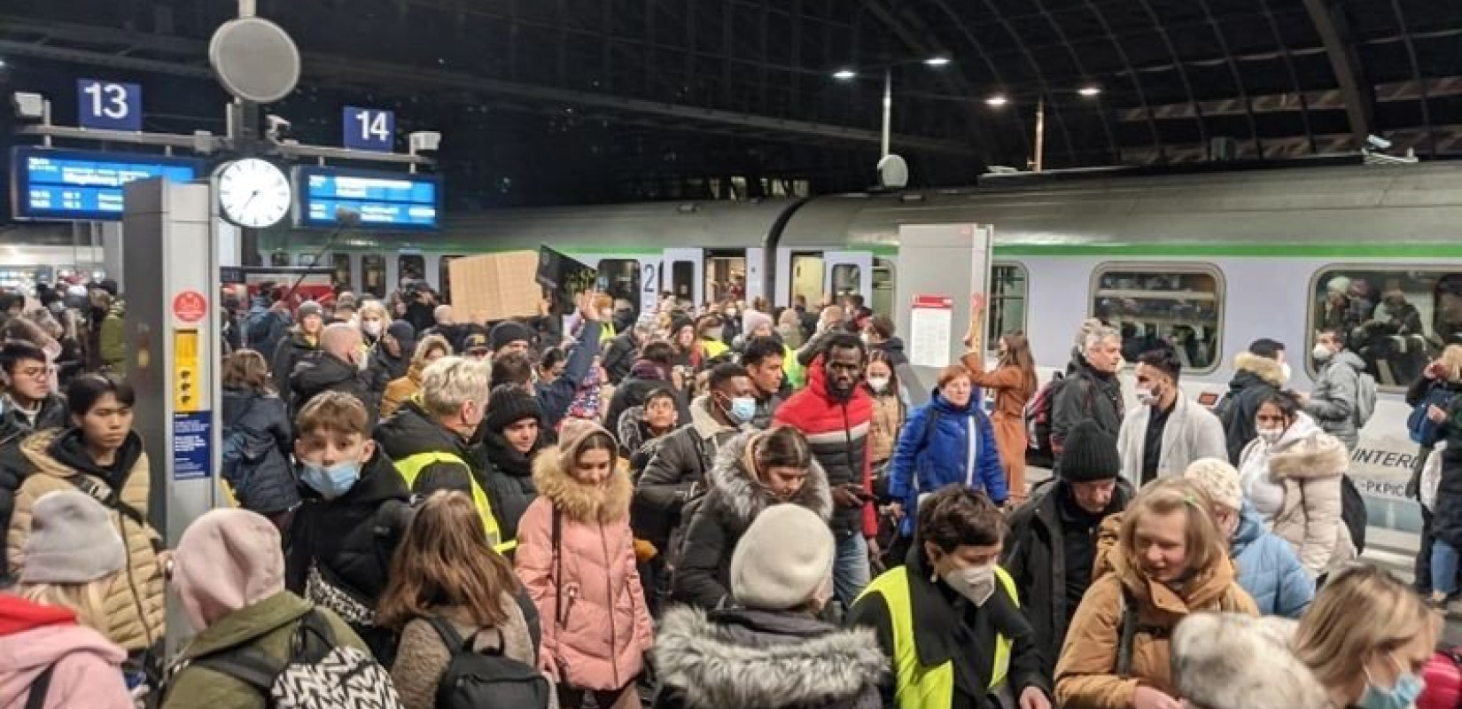 Eurostat: Η ΕΕ έχει χορηγήσει καθεστώς προσωρινής προστασίας σε 4,3 εκατομμύρια εκτοπισμένους από την Ουκρανία