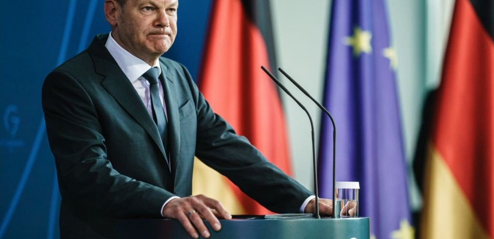 Όλαφ Σολτς: «Ήταν σωστό που δεν επιτρέψαμε να παρασυρθούμε» για την αποστολή των Leopard 2